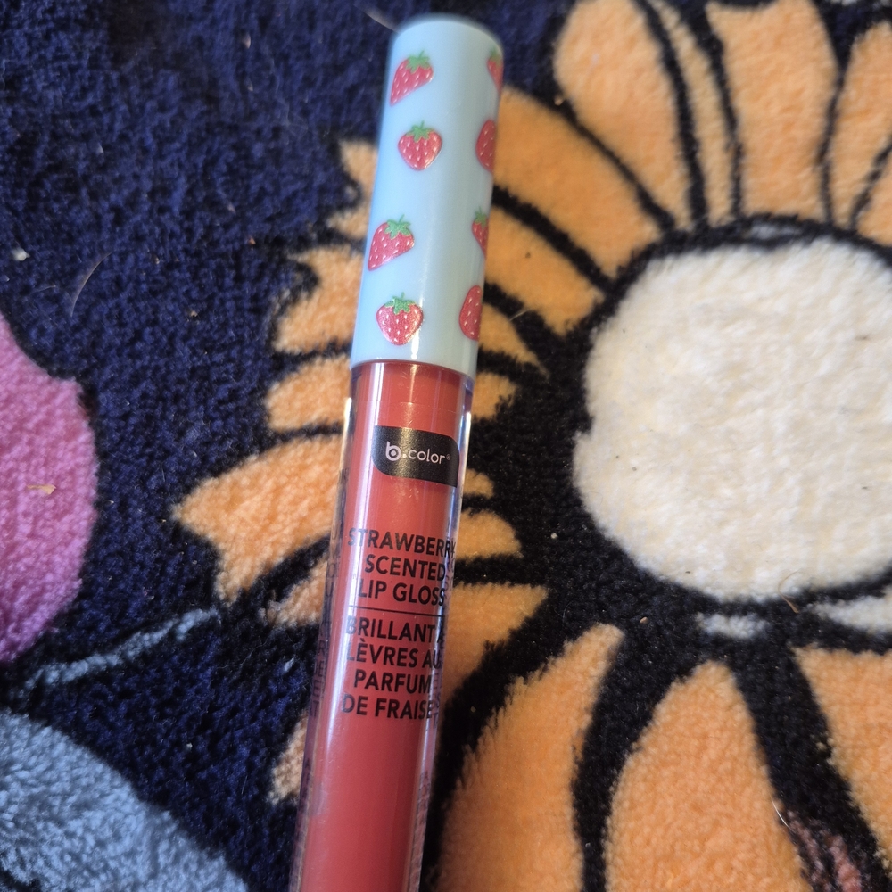 BeColor Strawberry Scented Lip Gloss